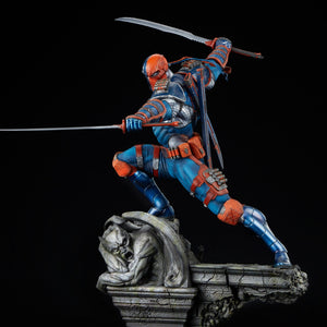 Deathstroke Premium Format™ Figure by Sideshow Collectibles -Sideshow Collectibles - India - www.superherotoystore.com
