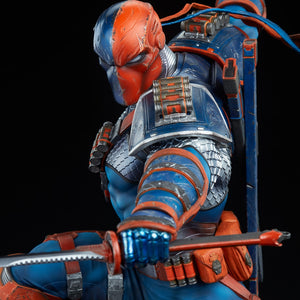 Deathstroke Premium Format™ Figure by Sideshow Collectibles -Sideshow Collectibles - India - www.superherotoystore.com