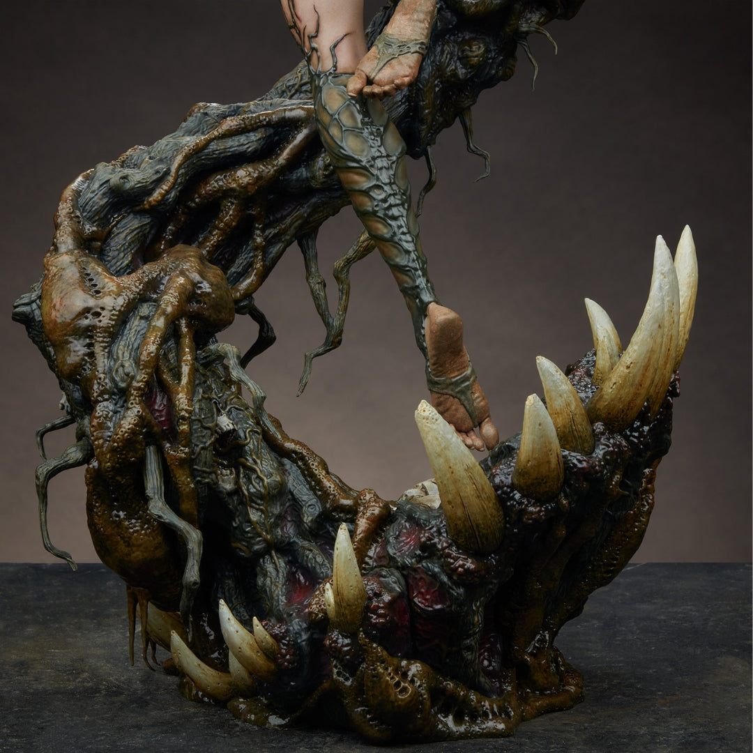 Poison Ivy: Deadly Nature Premium Format™ Figure by Sideshow Collectibles -Sideshow Collectibles - India - www.superherotoystore.com