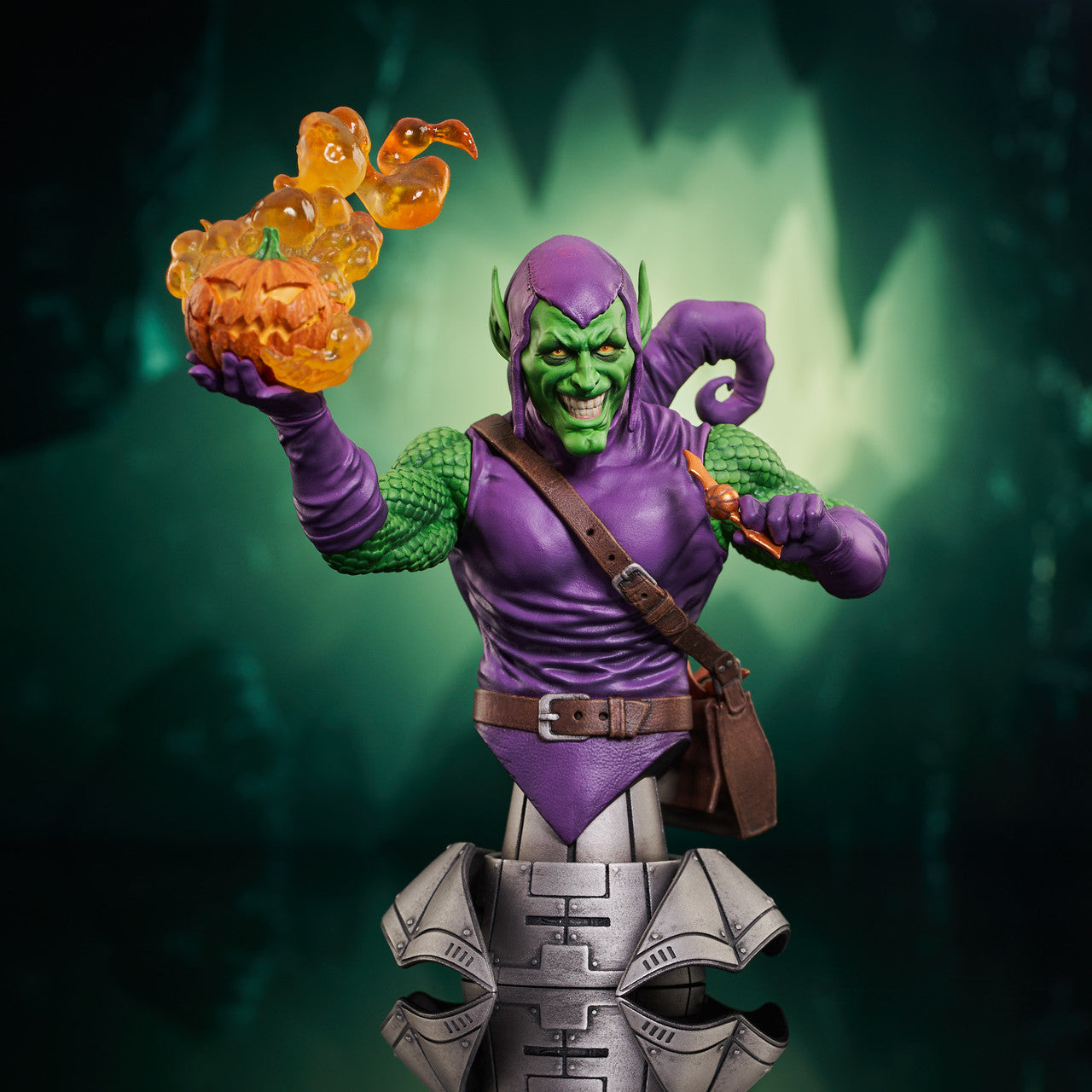 Marvel Comic Green Goblin 1:7 Scale Mini-Bust by Diamond Gallery -Diamond Gallery - India - www.superherotoystore.com