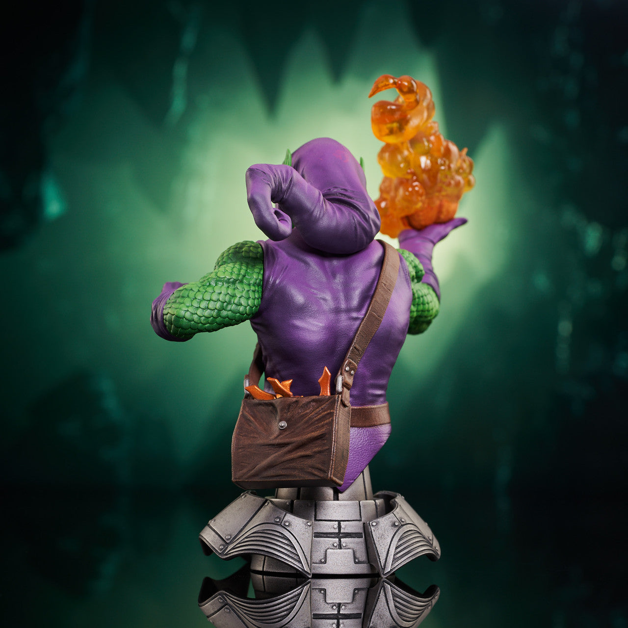 Marvel Comic Green Goblin 1:7 Scale Mini-Bust by Diamond Gallery -Diamond Gallery - India - www.superherotoystore.com