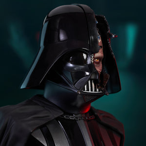 Star Wars: Obi-Wan Kenobi Darth Vader Damaged Helmet Legends in 3D 1:2 Scale Bust by Diamond Select Toys -Diamond Gallery - India - www.superherotoystore.com