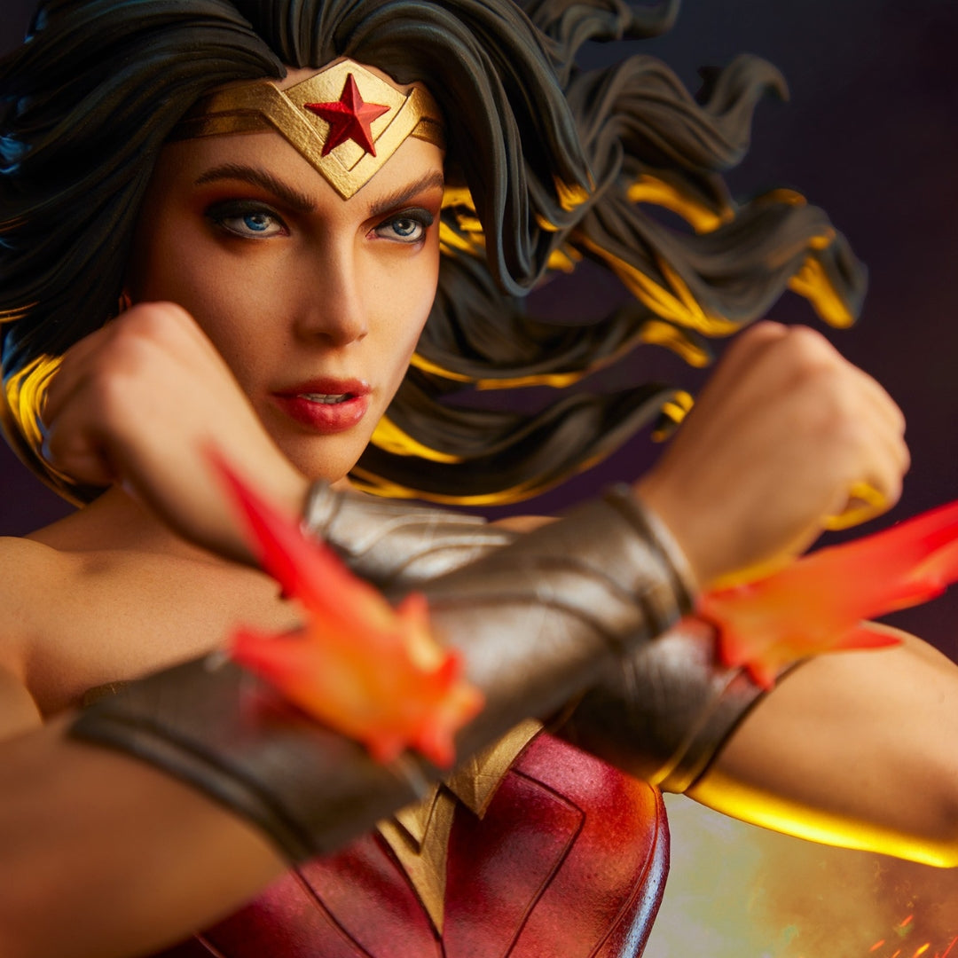 Wonder Woman Saving the Day Statue by Sideshow Collectibles -Sideshow Collectibles - India - www.superherotoystore.com