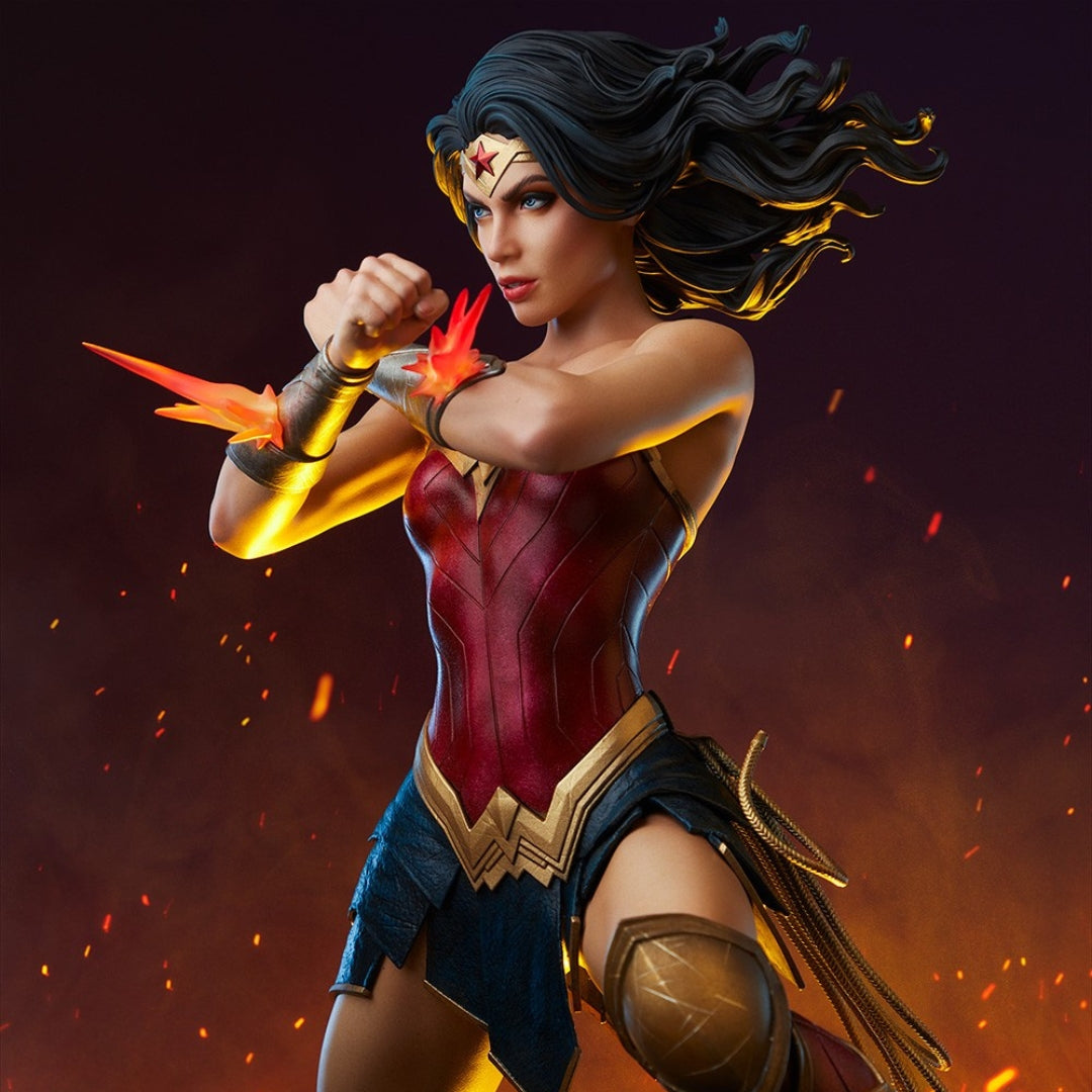 Wonder Woman Saving the Day Statue by Sideshow Collectibles -Sideshow Collectibles - India - www.superherotoystore.com