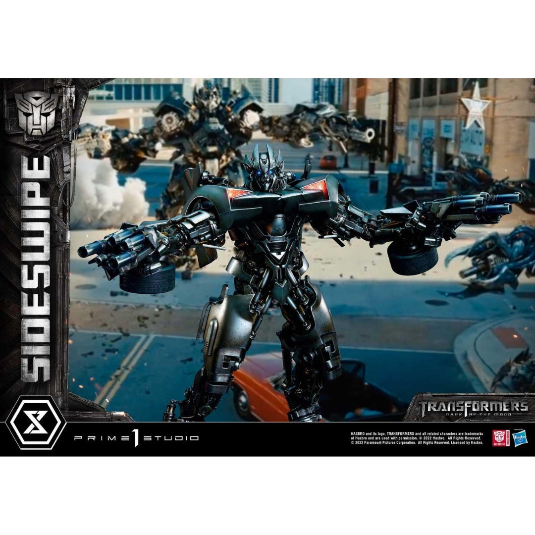 Transformers: Dark of the Moon (Film) Sideswipe DX Bonus Version Statue by Prime 1 Studio -Prime 1 Studio - India - www.superherotoystore.com