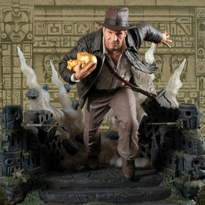 Indiana Jones and the Raiders of the Lost Ark Escape with the Idol Deluxe Gallery Statue by Diamond Select Toys -Diamond Gallery - India - www.superherotoystore.com