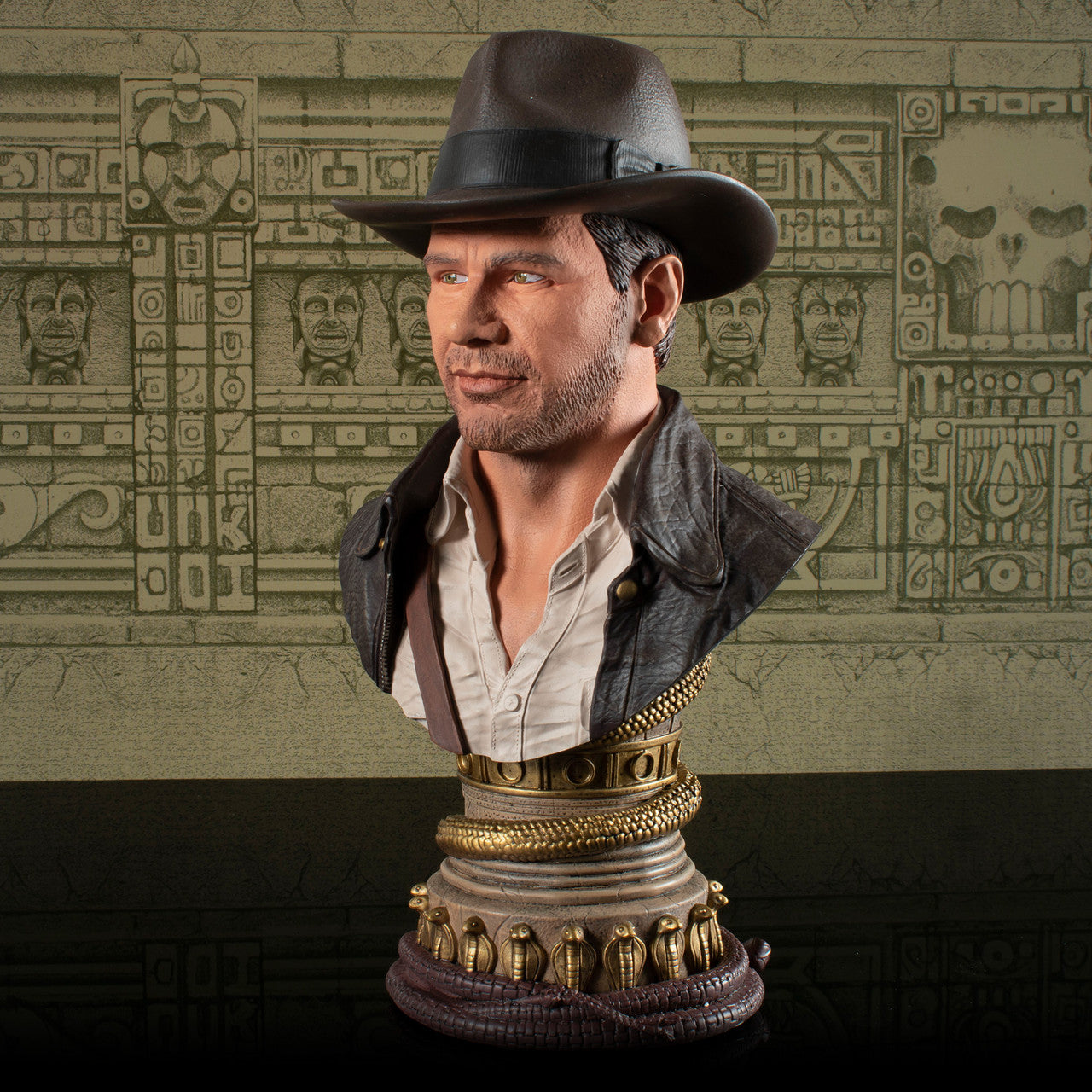 Indiana Jones Raiders of the Lost Ark Legends in 3D Indiana Jones 1:2 Scale Bust by Diamond Gallery -Diamond Gallery - India - www.superherotoystore.com