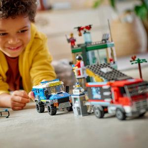 Police Chase at the Bank Set by LEGO -Lego - India - www.superherotoystore.com
