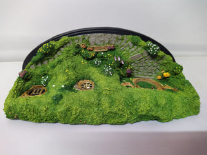 The Lord Of The Rings - Hobbit Hole - Bag End By Weta Workshop  (Damaged Box) -Weta Workshop - India - www.superherotoystore.com