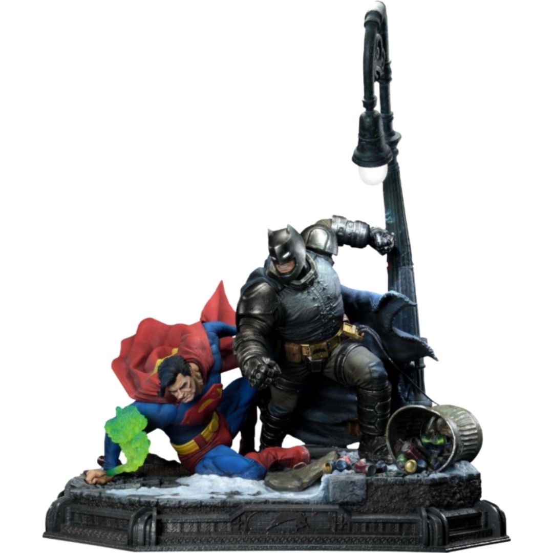 DC Comics The Dark Knight Returns Batman Vs Superman Figure by Prime 1 Studios -Prime 1 Studio - India - www.superherotoystore.com