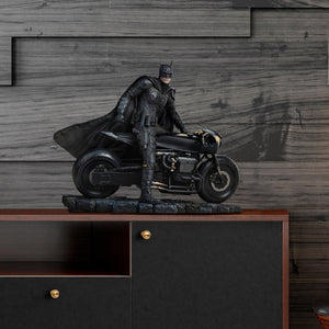 The Batman Premium Format™ Figure by Sideshow Collectibles -Sideshow Collectibles - India - www.superherotoystore.com