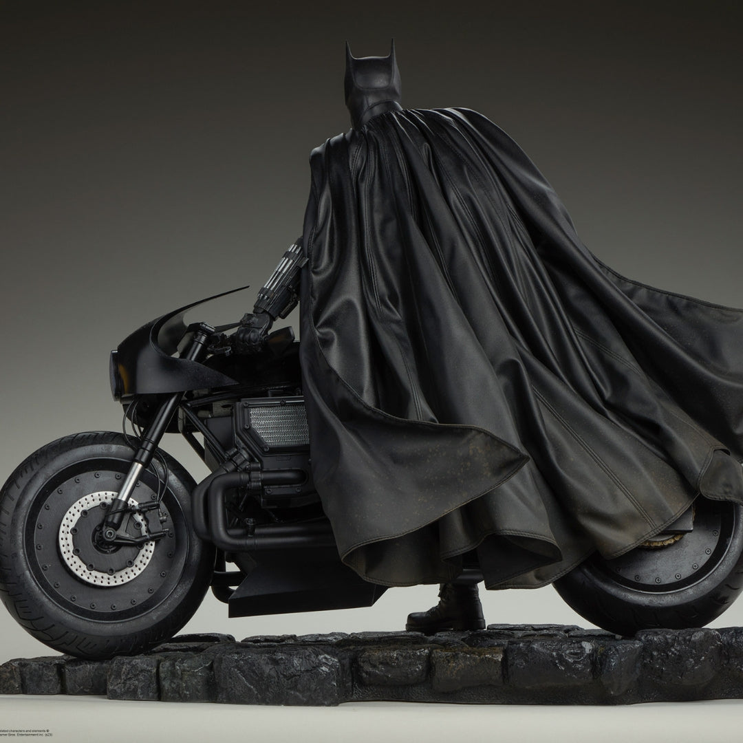 The Batman Premium Format™ Figure by Sideshow Collectibles -Sideshow Collectibles - India - www.superherotoystore.com