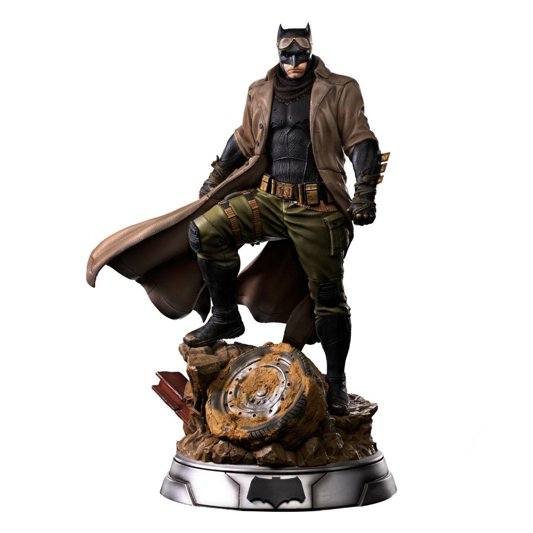 Zack Snyder&#39;s Justice League Knightmare Batman Statue by Iron Studios -Iron Studios - India - www.superherotoystore.com