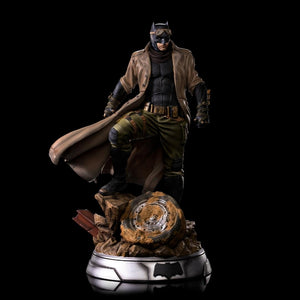 Zack Snyder's Justice League Knightmare Batman 1/10th Scale Statue by Iron Studios -Iron Studios - India - www.superherotoystore.com