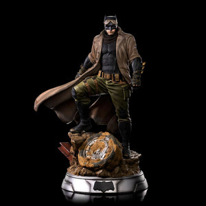 Zack Snyder's Justice League Knightmare Batman 1/10th Scale Statue by Iron Studios -Iron Studios - India - www.superherotoystore.com