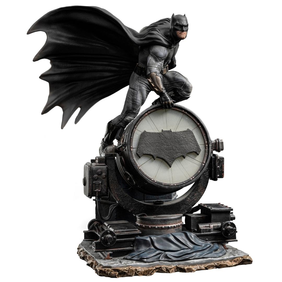 Action Figure Insider » @IconHeroes #SDCC Exclusive 3 – Bat-Signal