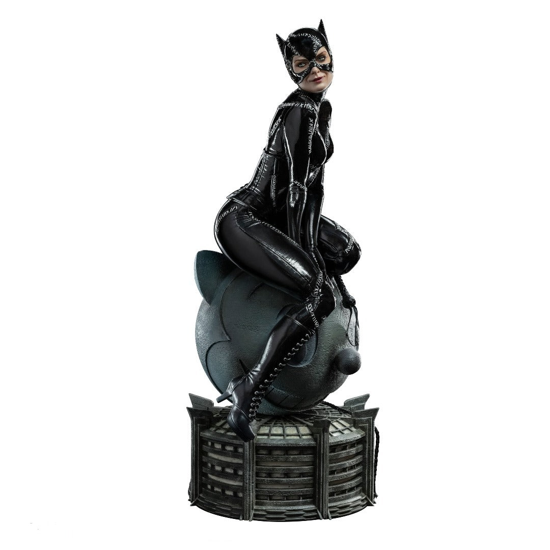 Batman Returns Catwoman Legacy Replica 1/4 Statue by Iron Studios -Iron Studios - India - www.superherotoystore.com