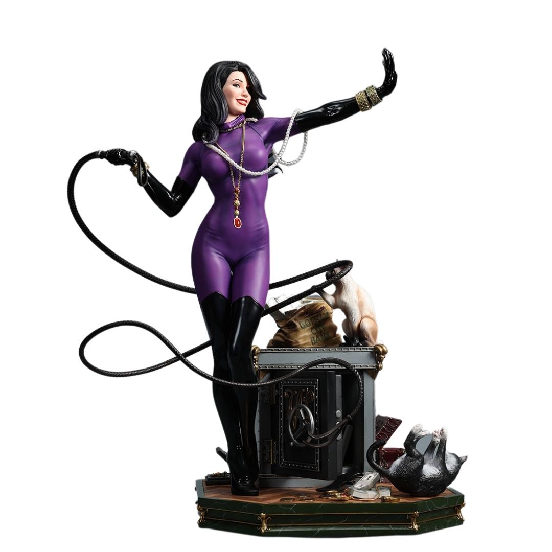 DC Comics Catwoman 1/4 Scale Statue by XM Studios -XM Studios - India - www.superherotoystore.com