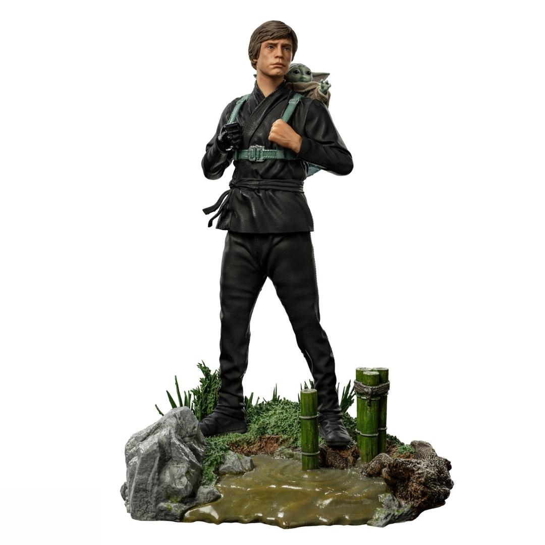 Luke Skywalker and Grogu Training Book of Boba Fett Statue by Iron Studios -Iron Studios - India - www.superherotoystore.com