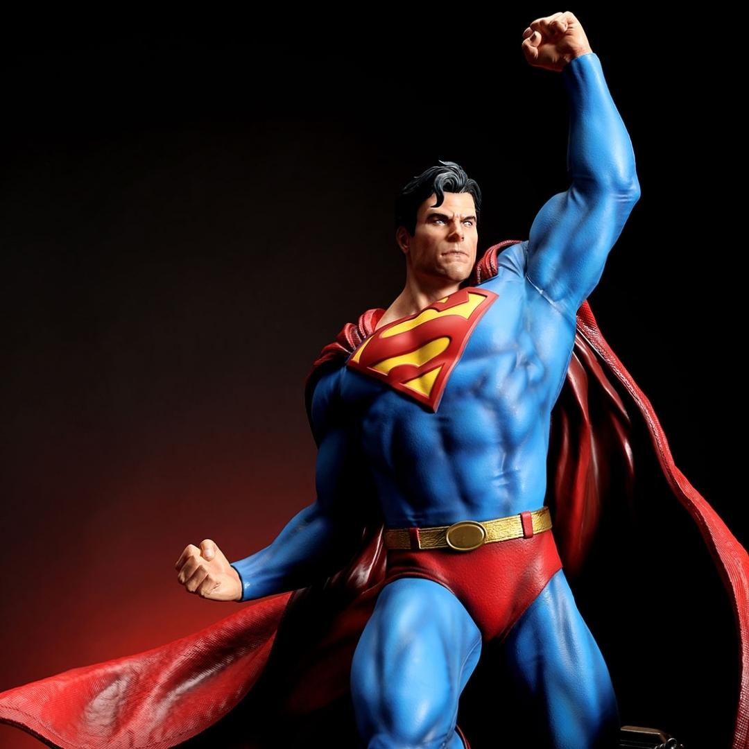 Superman Classic 1/4 Scale Ver.B Statue by XM Studios -XM Studios - India - www.superherotoystore.com
