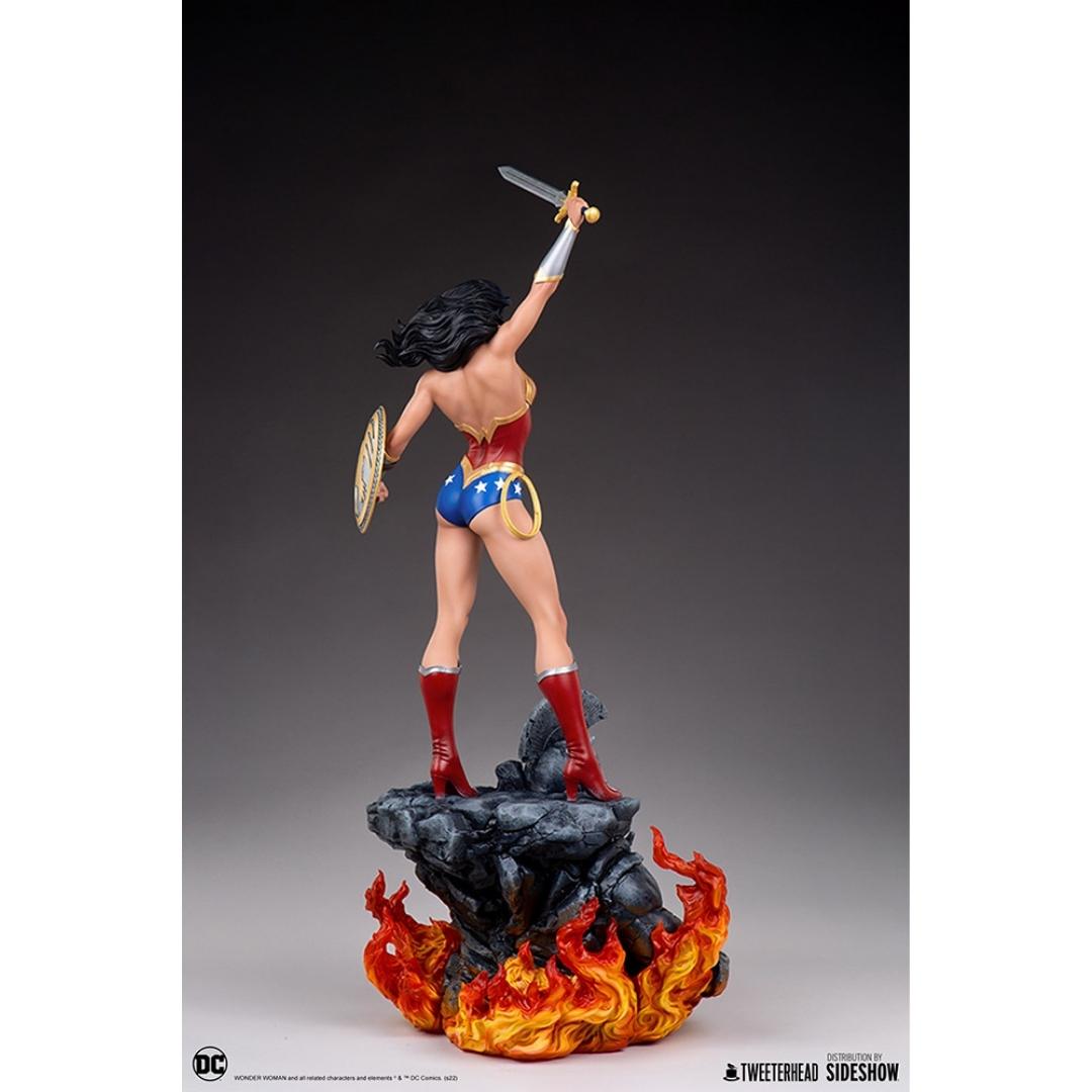 Wonder Woman Sixth Scale Maquette by Tweeterhead -Tweeterhead - India - www.superherotoystore.com
