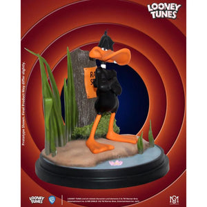 Looney Tunes Daffy Duck 1:6 Scale Limited Edition Diorama by MG Collectibles -MG Collectibles & Toys - India - www.superherotoystore.com