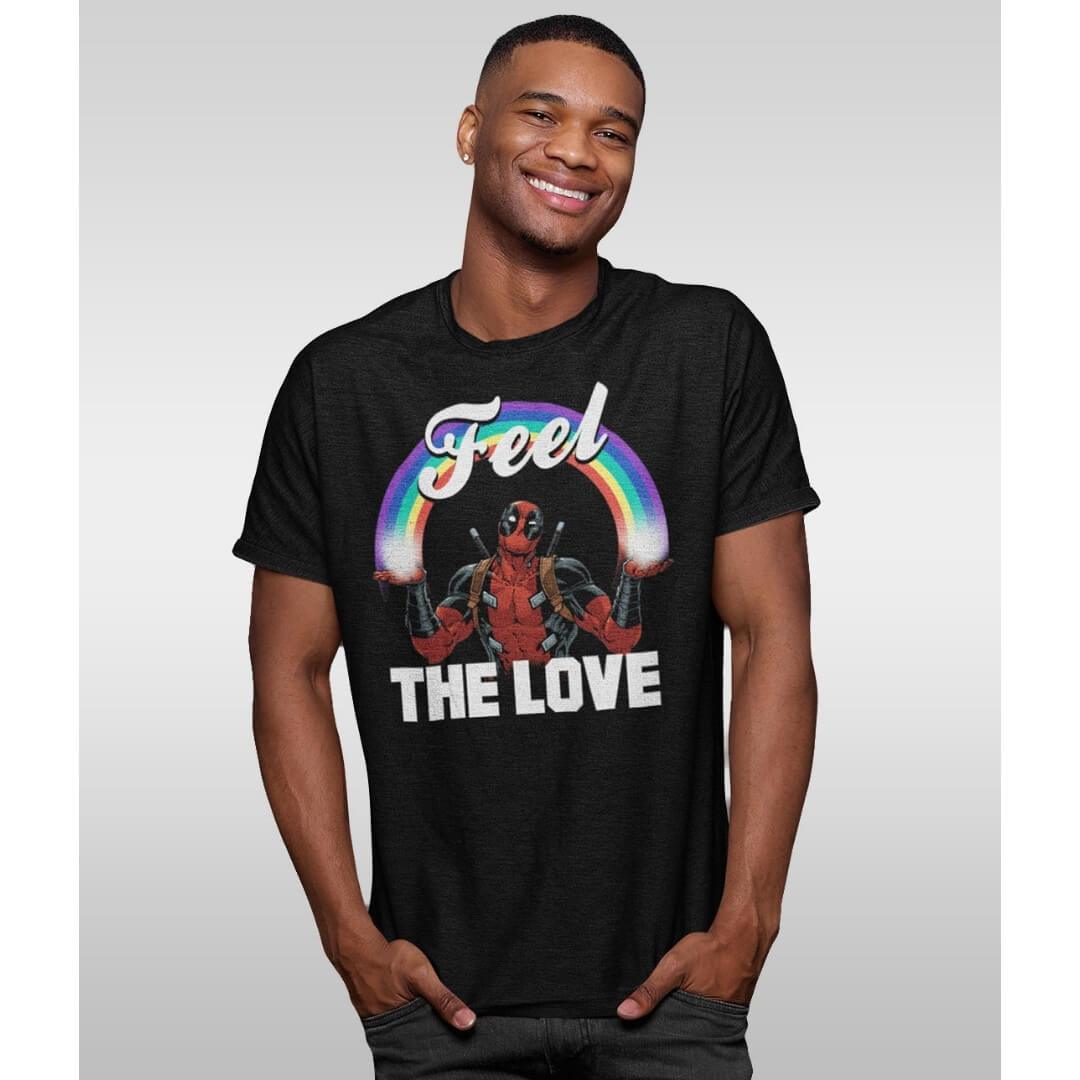 Marvel Comics Deadpool Love T-Shirt -Celfie Design - India - www.superherotoystore.com