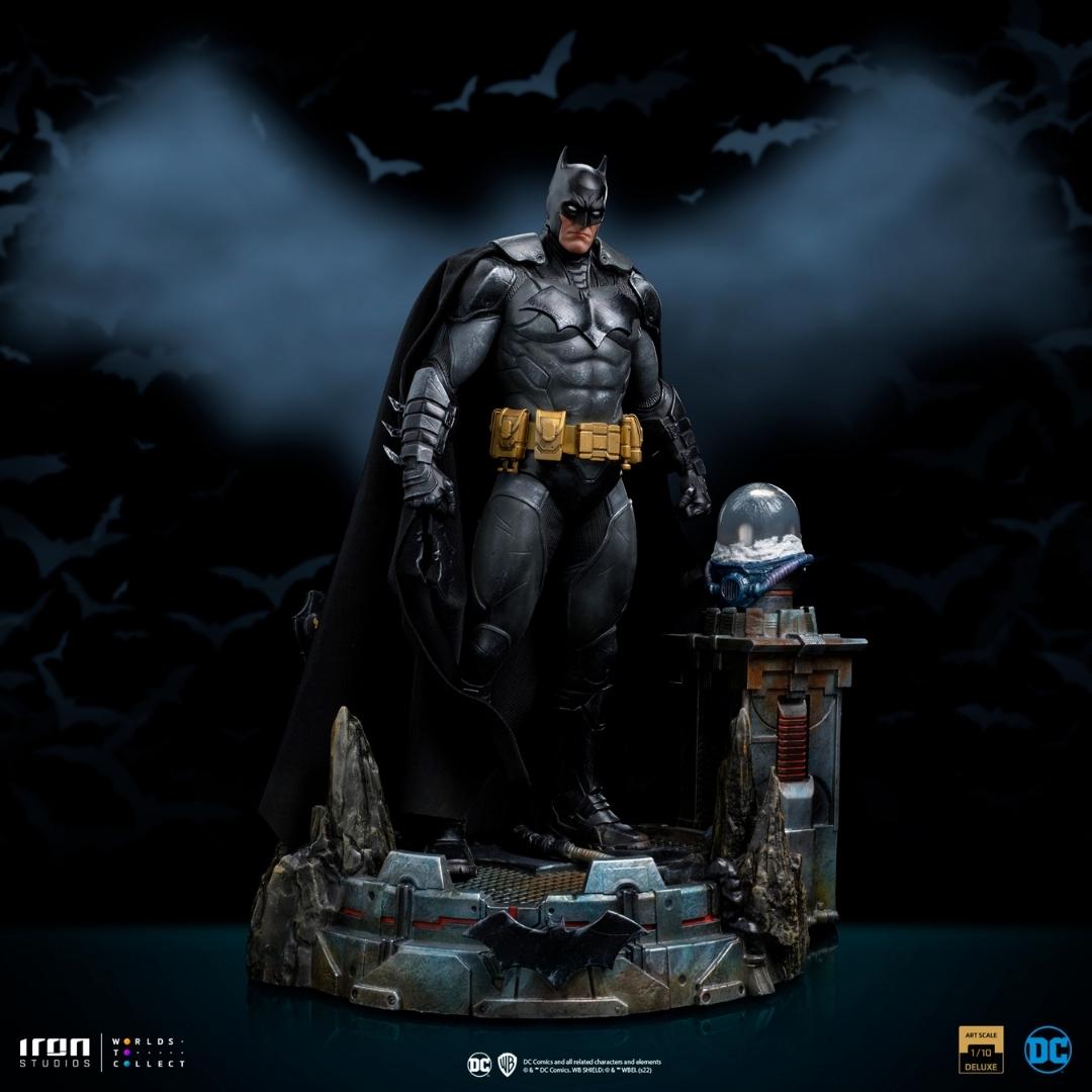 Batman Unleashed DC Comics Deluxe Art Scale Statue by Iron Studios -Iron Studios - India - www.superherotoystore.com