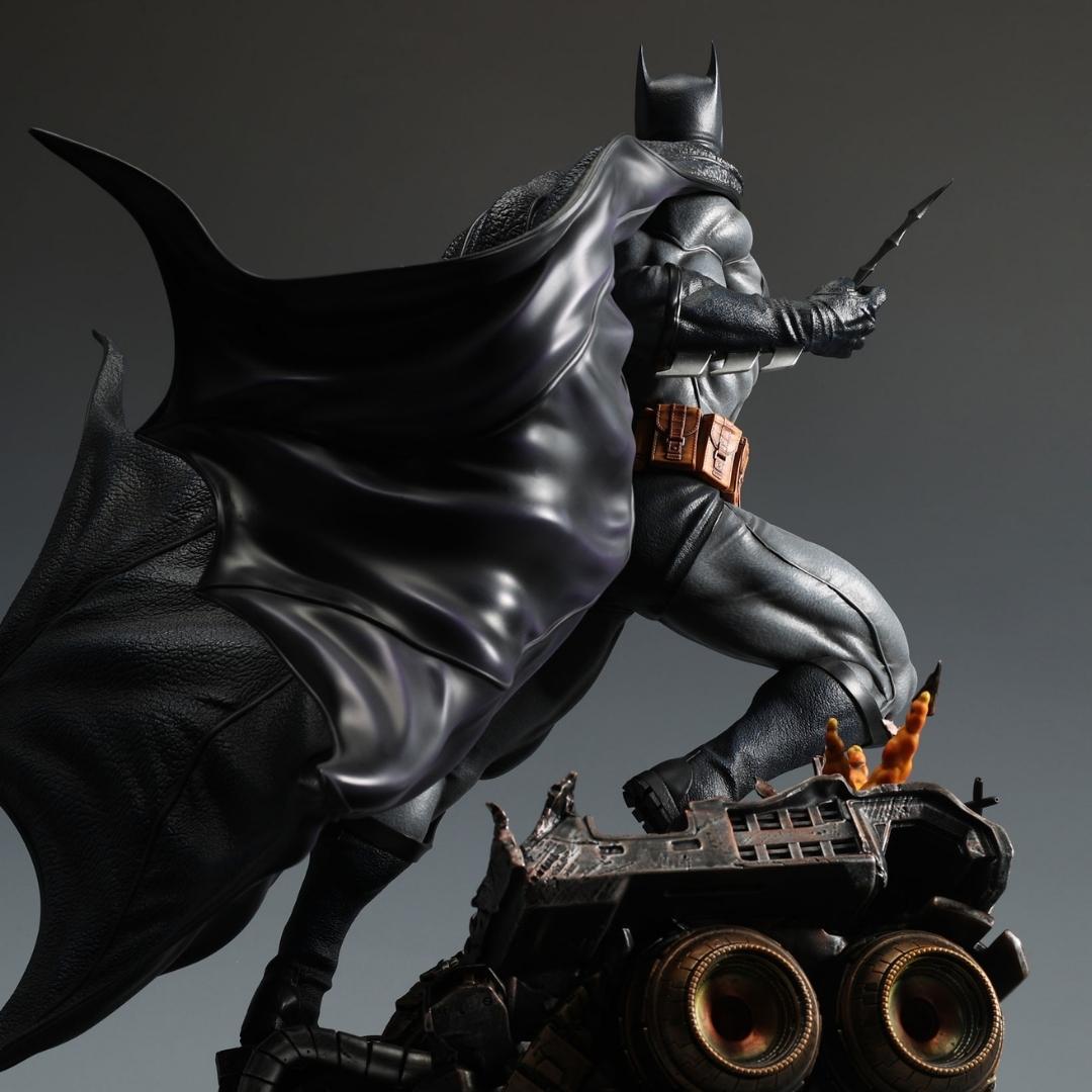 Batman Classic Series 1:4 Scale Statue by XM Studios -XM Studios - India - www.superherotoystore.com