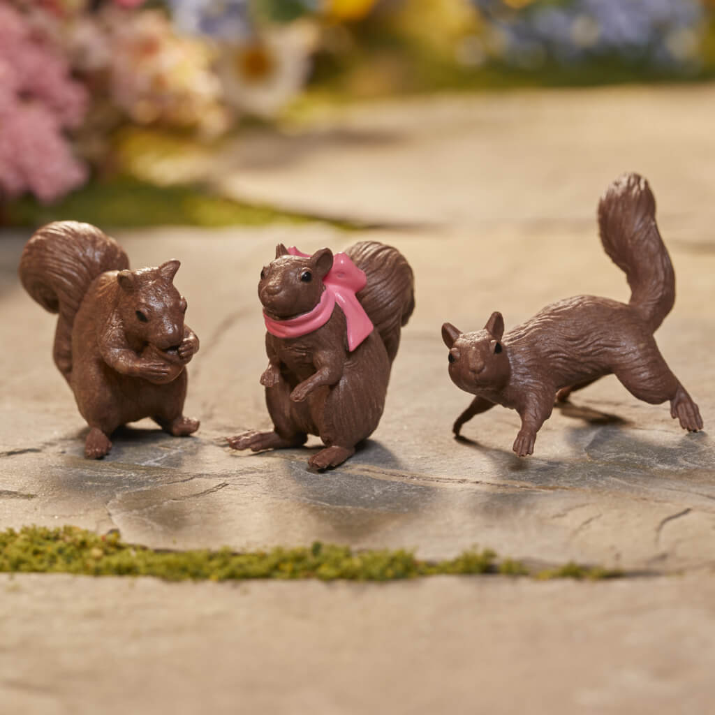 The Unbeatable Squirrel Girl with Vespa Vehicle Marvel Legends Figure by Hasbro -Hasbro - India - www.superherotoystore.com