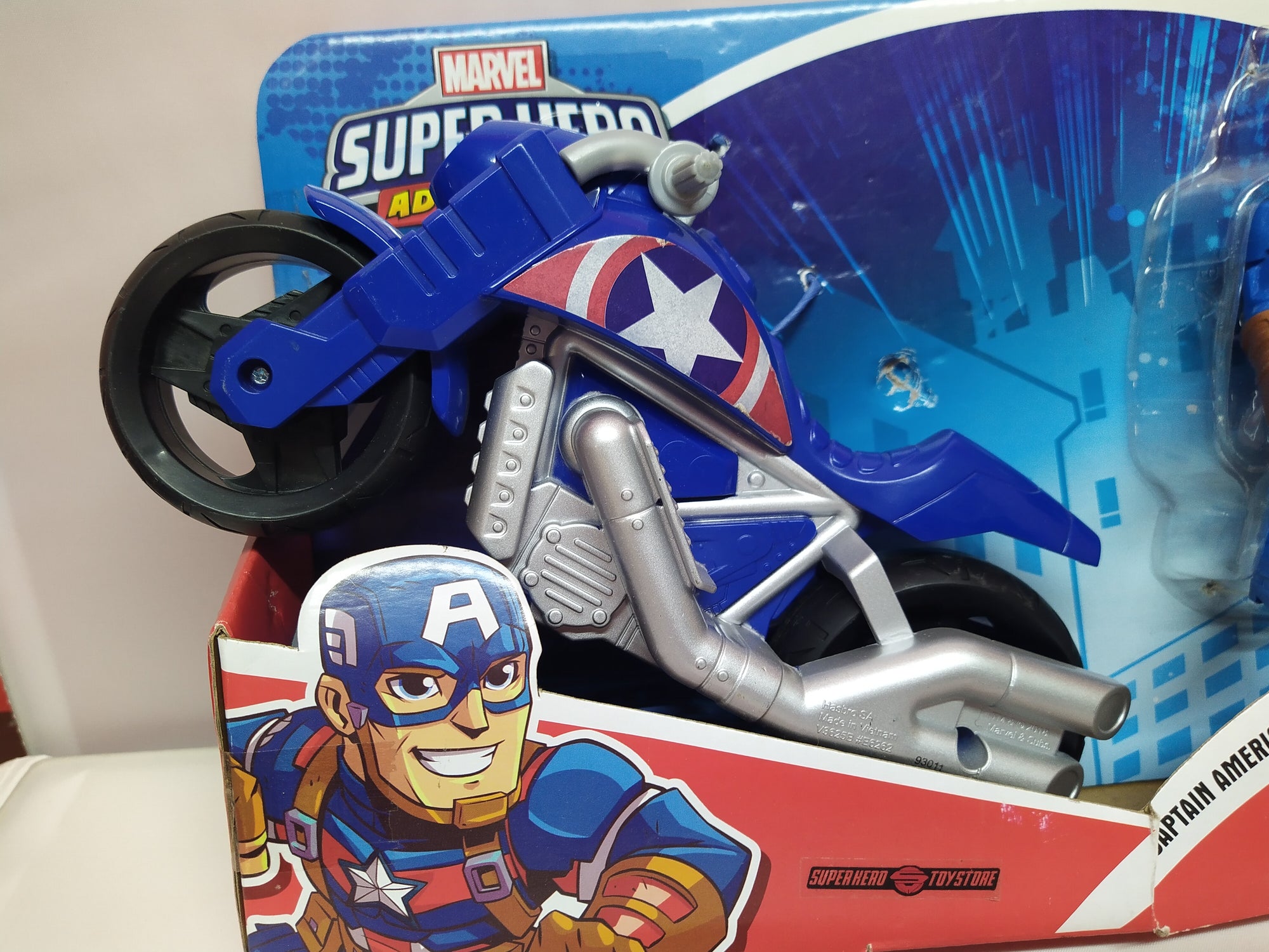 Superhero Adventures Captain America & Victory Racer Wheels Figure By Hasbro (Bike Stand Broken) -Superherotoystore.com - India - www.superherotoystore.com